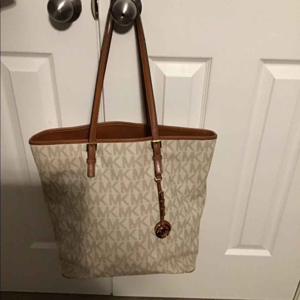 Michael Kors large tote beige